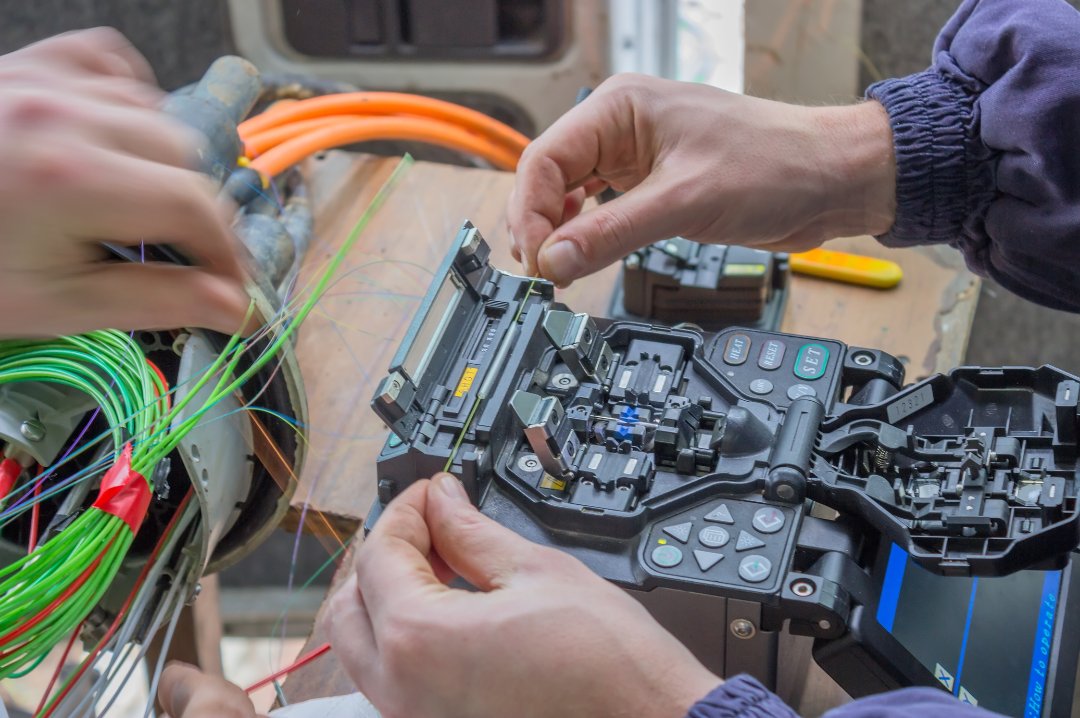 Fiber Optic Splicing — visual representation